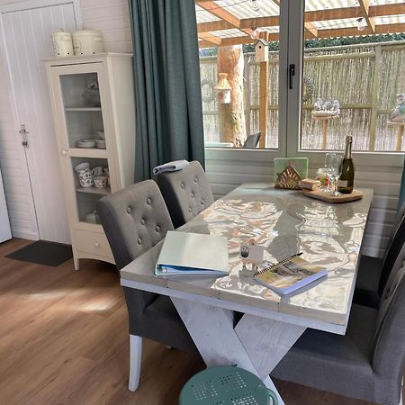 Chalet Sint-Hubertus Zutendaal Eksteriør billede