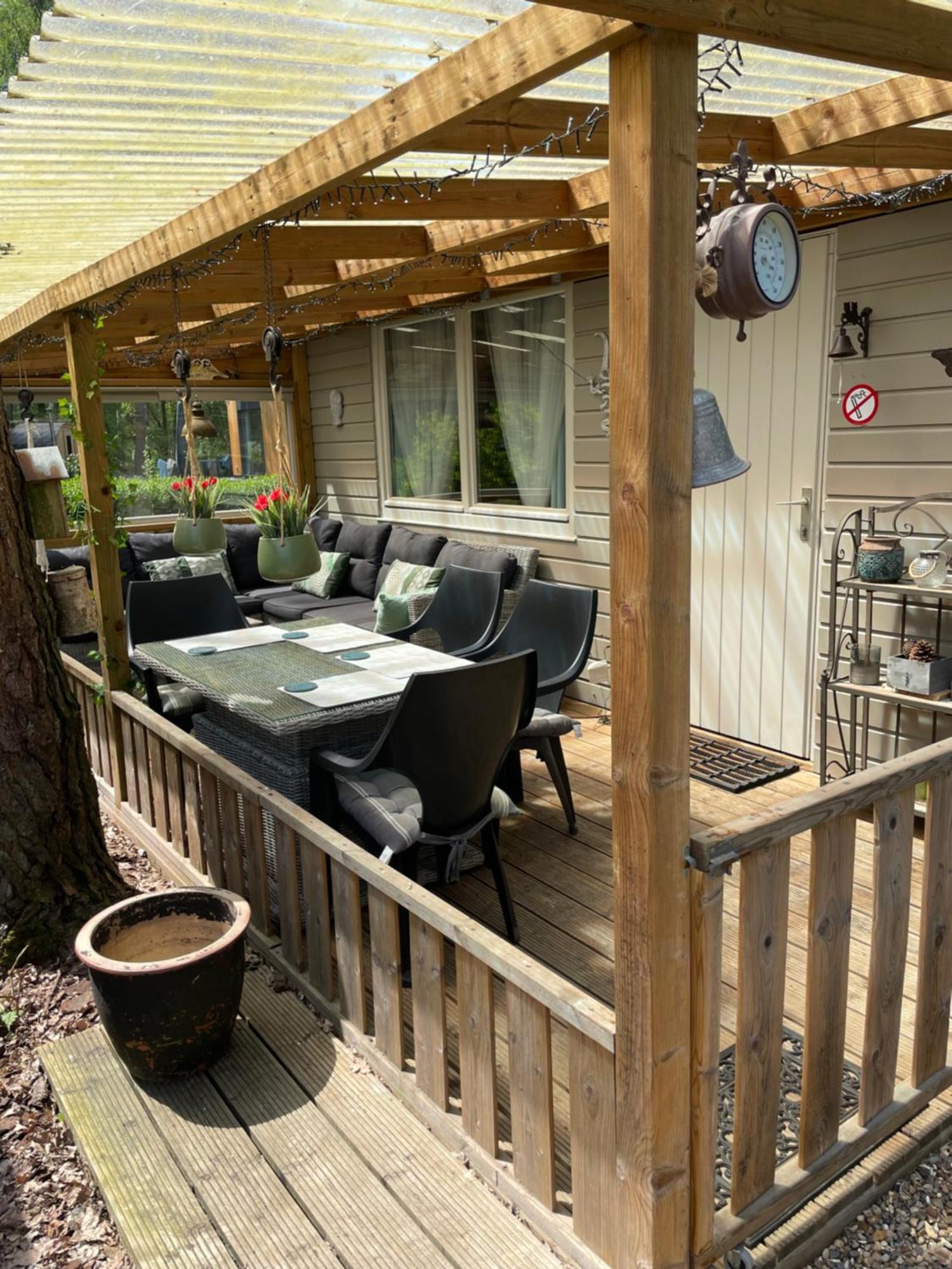 Chalet Sint-Hubertus Zutendaal Eksteriør billede